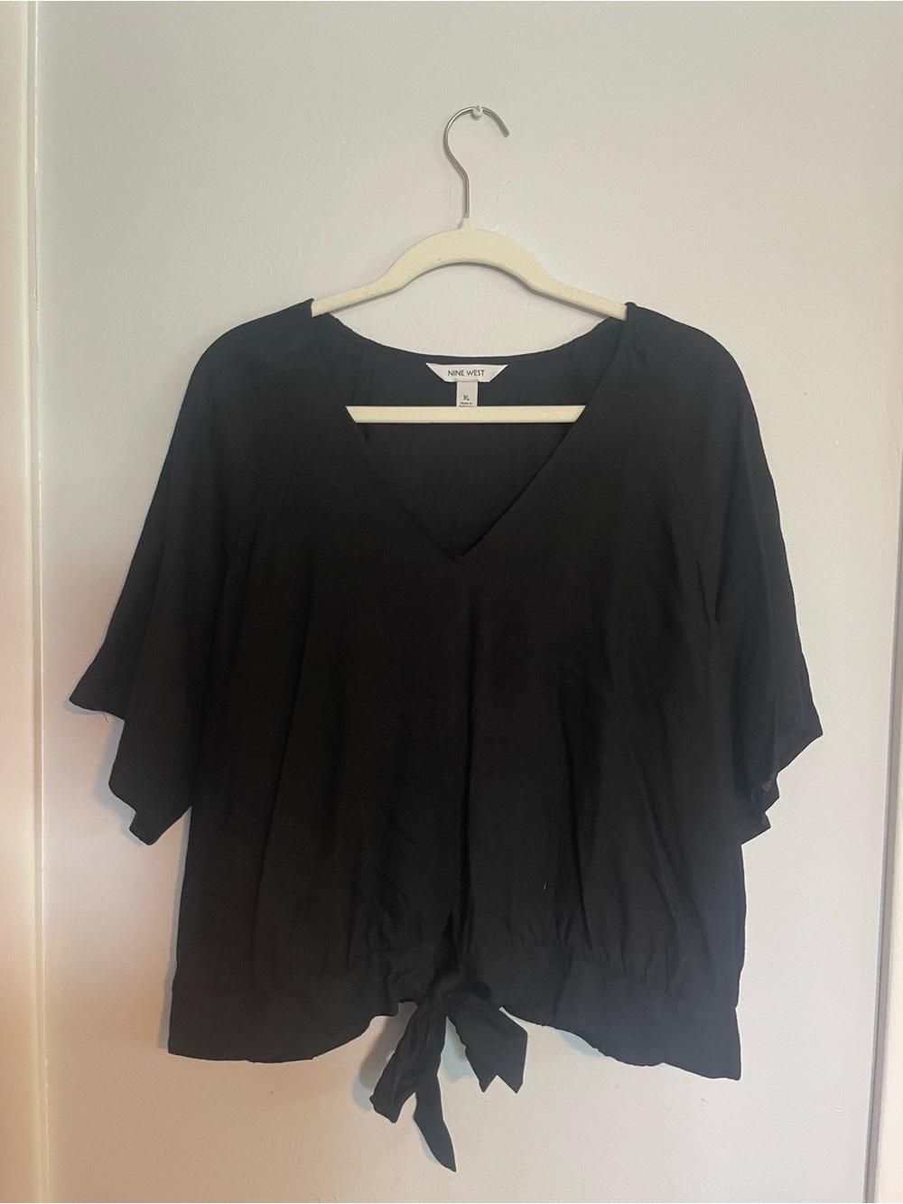 Nine West Black V-Neck Tie-Hem Women’s Top XL